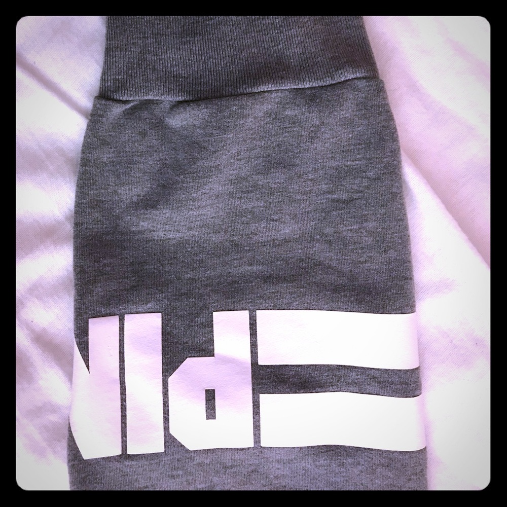 Pink / Victoria’s Secret sweatpants